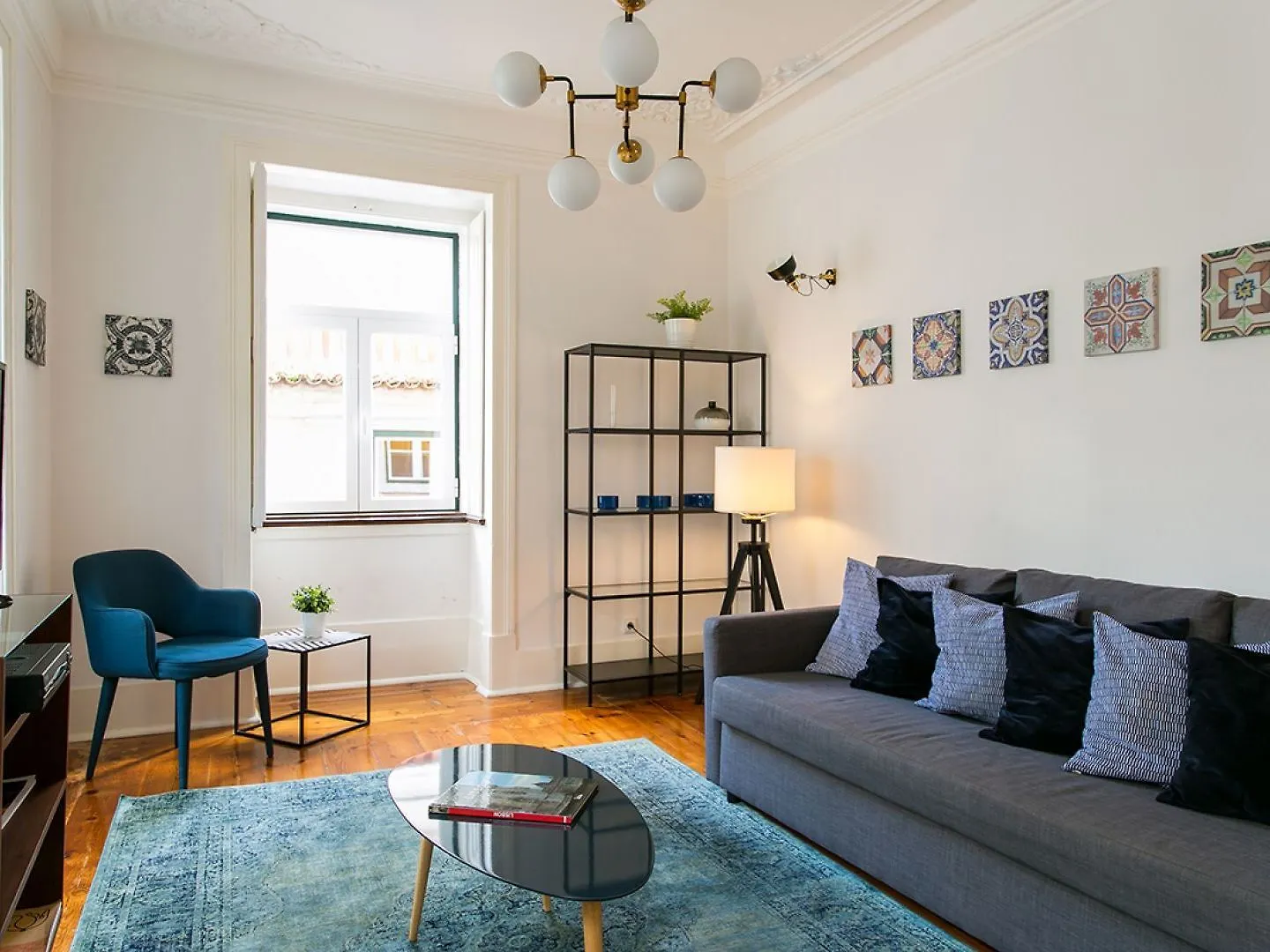 Joivy Splendid 2Br Flat In Bairro Alto, Nearby Luis De Camoes Square Apartment Lisbon