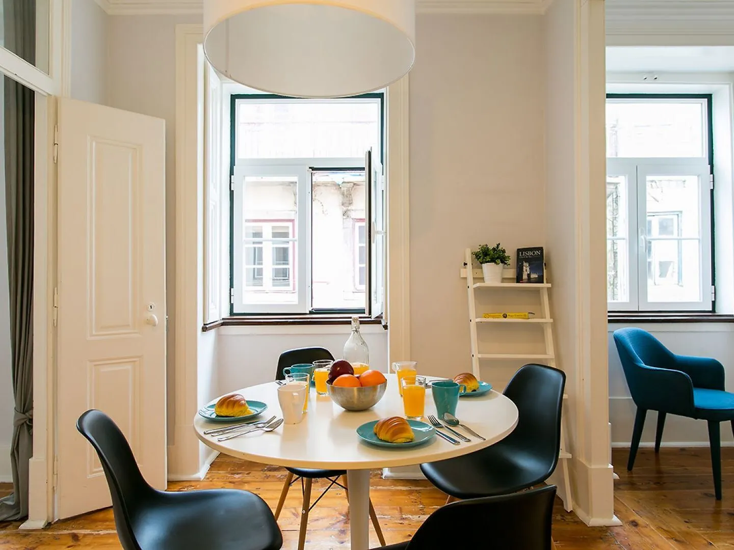 Joivy Splendid 2Br Flat In Bairro Alto, Nearby Luis De Camoes Square Apartment Lisbon Portugal