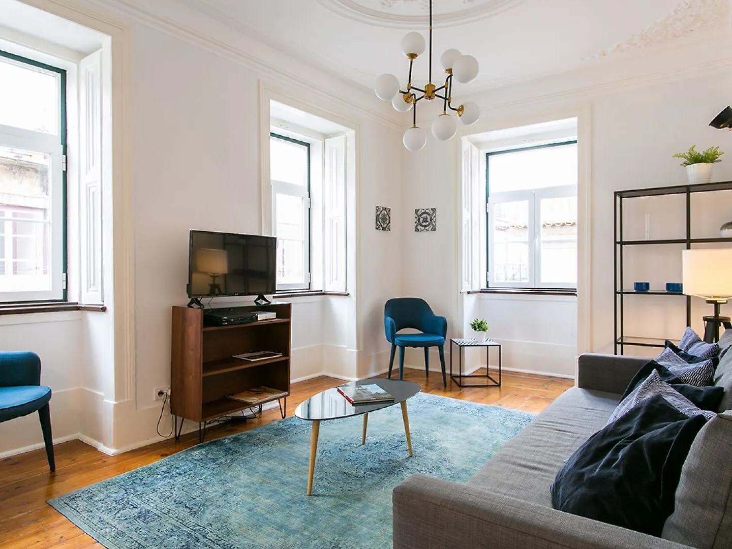 Joivy Splendid 2Br Flat In Bairro Alto, Nearby Luis De Camoes Square Apartment Lisbon